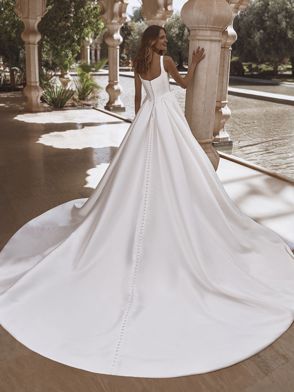 Enzoani London Bridal Wedding Dress Bridal by Tamem Michael Dublin Ireland.